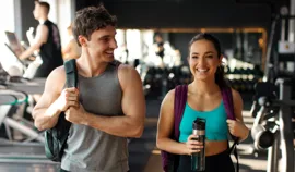 Dobra forma na wyjeździe – jak utrzymać plan treningowy za granicą z kartą MultiSport?  